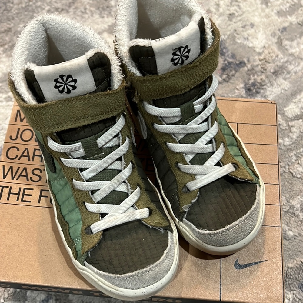 Nike Blazer Mid '77 "Oil Green/Sequoia/Sail/Medium Olive" Move to Zero Size 10.5